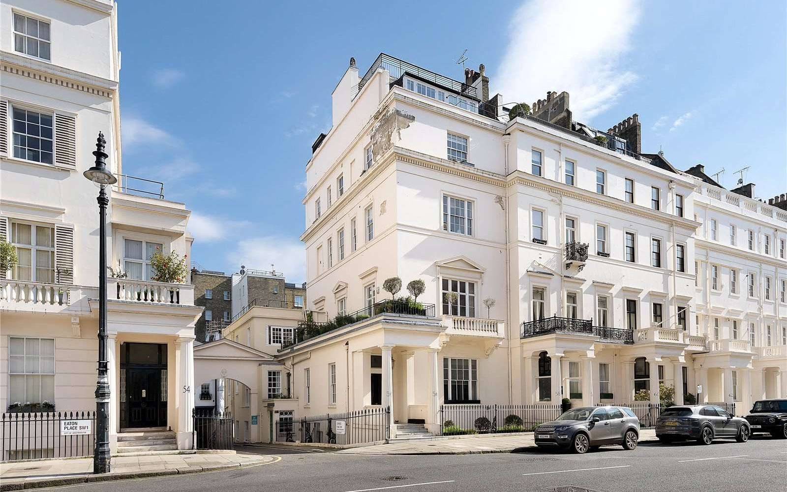 Stucco-fronted town houses on Eaton Place, Belgravia